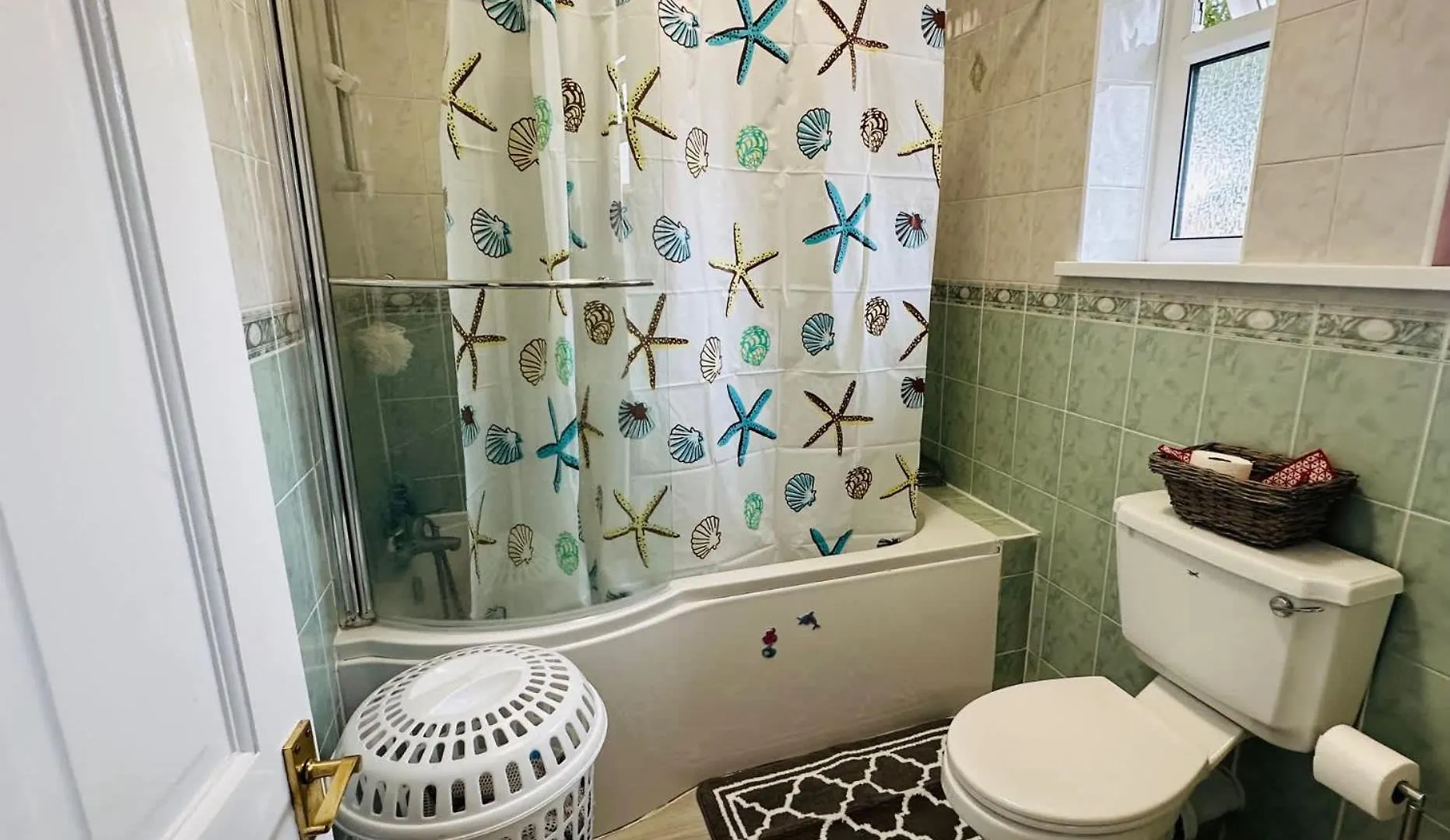 Cosy 2-Bedroom Home Near Chadwell Heath Station Goodmayes 0*,